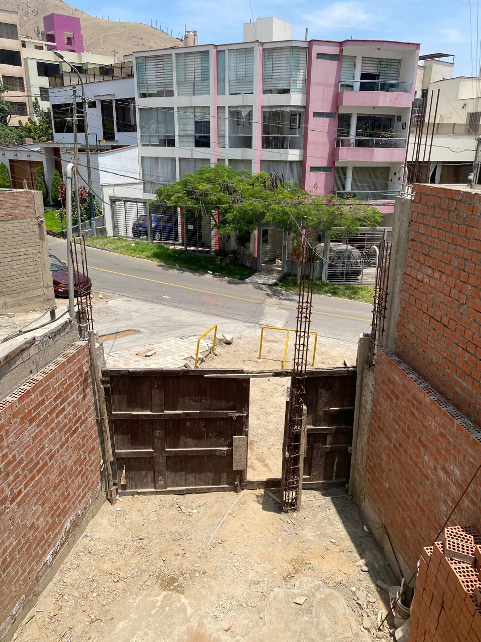Venta de terreno en Santiago de surco, Lima