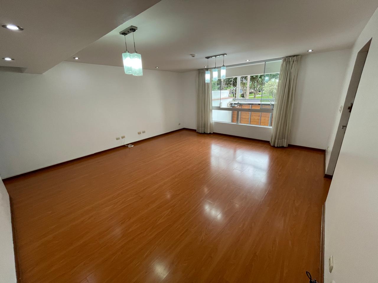 Venta de departamento en Santiago de surco, Lima