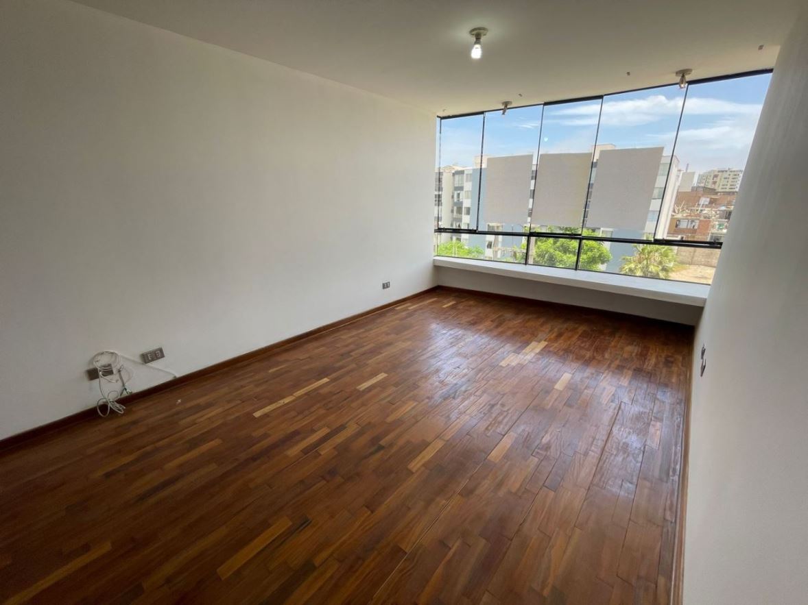 Venta de departamento en Santiago de surco, Lima